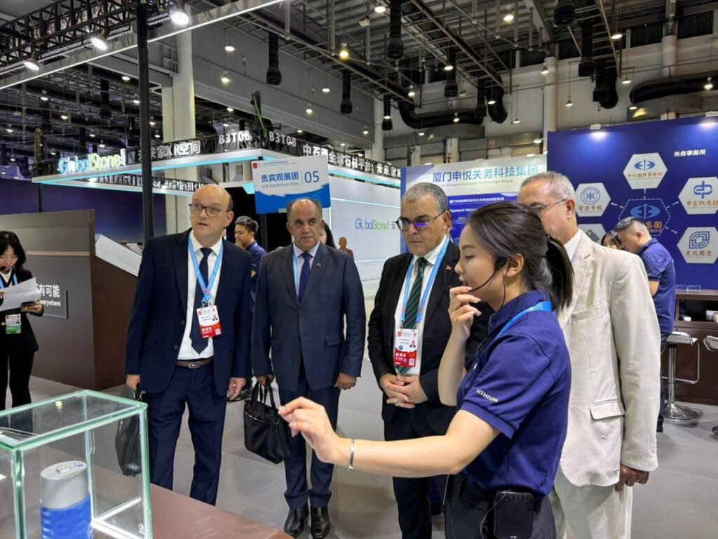 IMG_0126-1024x768 تونس تعرض فرصها الاستثمارية في معرض الصين الدول